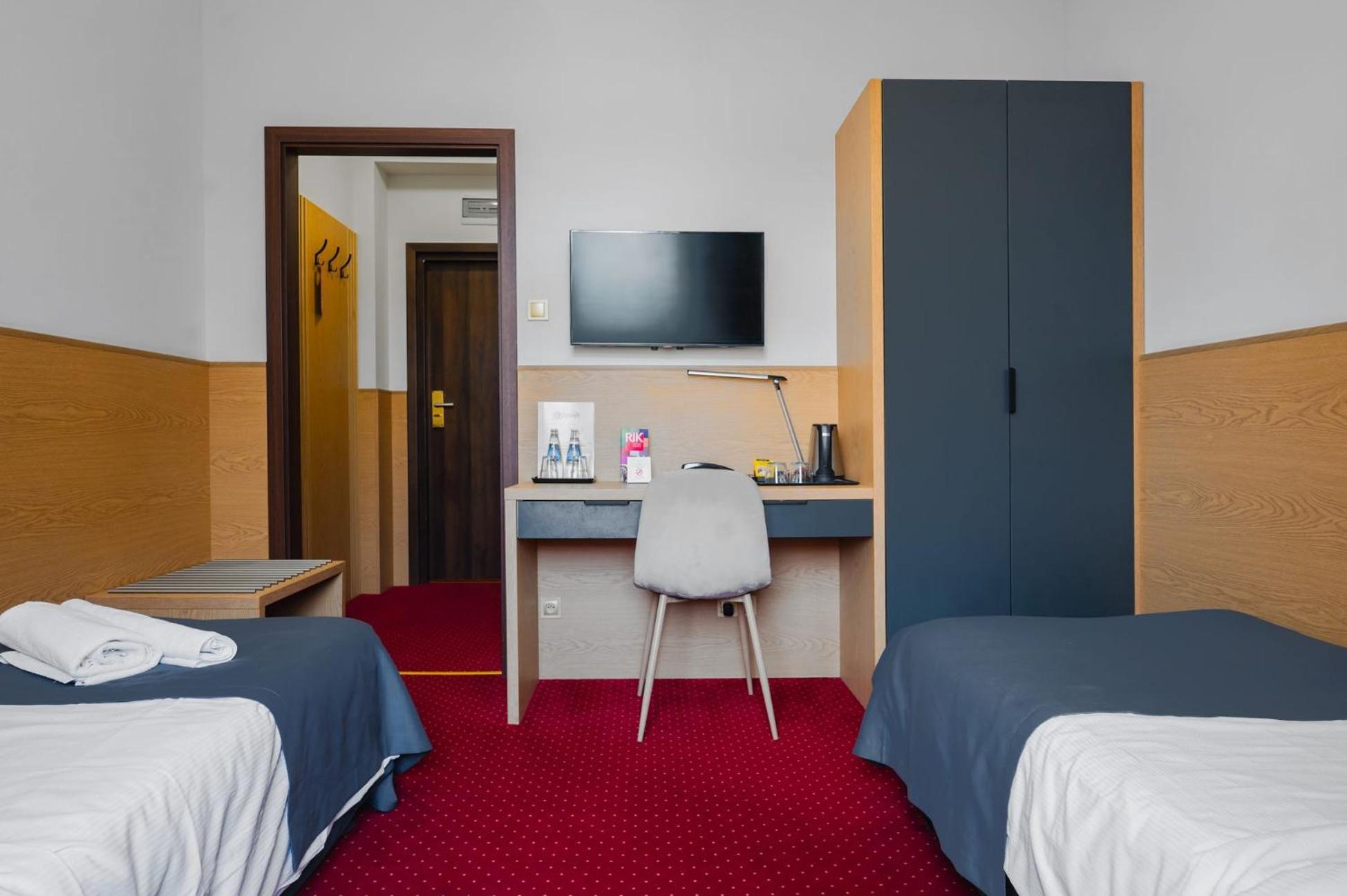 Hotel Poniatowski Радом Экстерьер фото