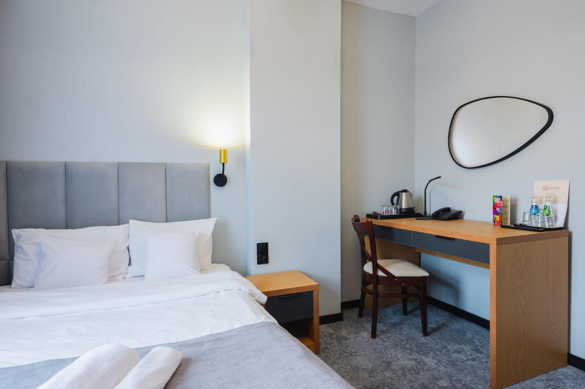 Hotel Poniatowski Радом Экстерьер фото