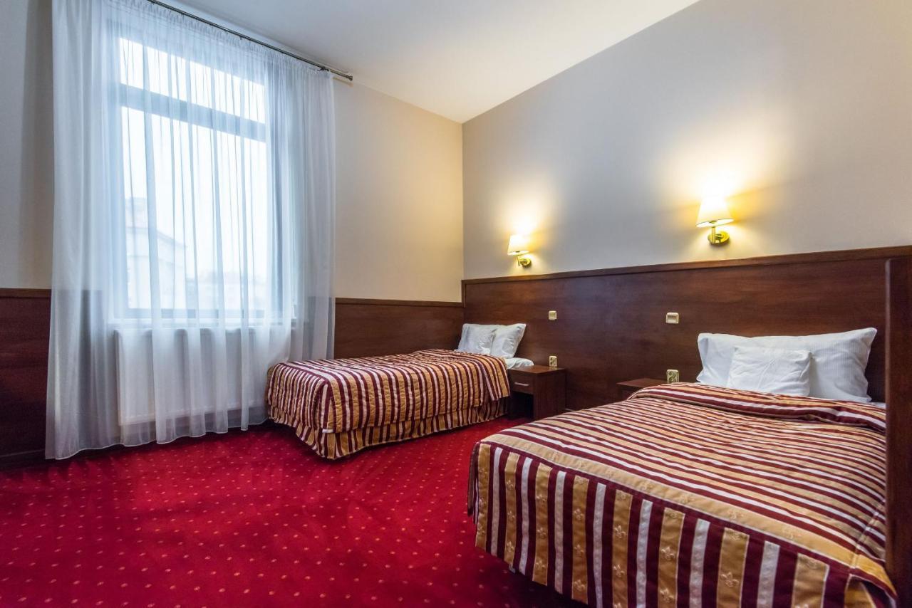 Hotel Poniatowski Радом Экстерьер фото